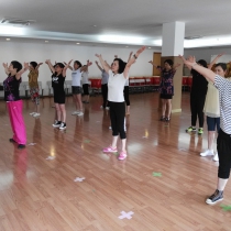 ��Ȥ������